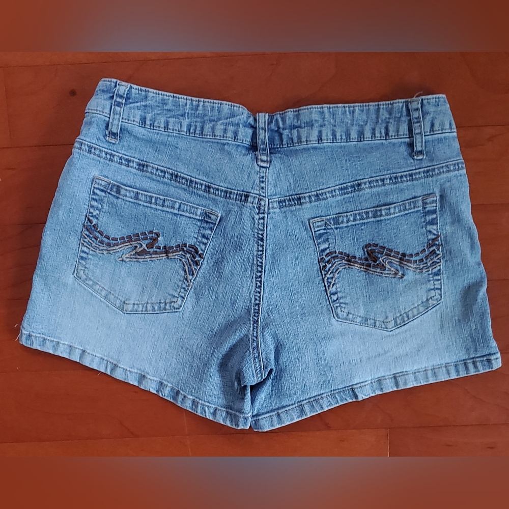 One Tough Babe Jean Shorts Size 9/10 - Picture 2 of 4